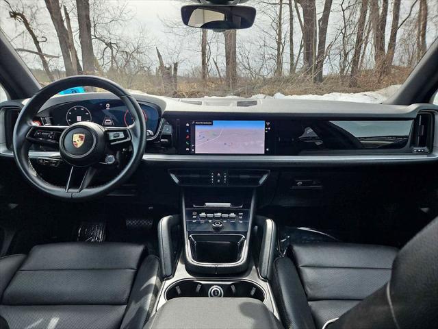 2024 Porsche Cayenne Unknown