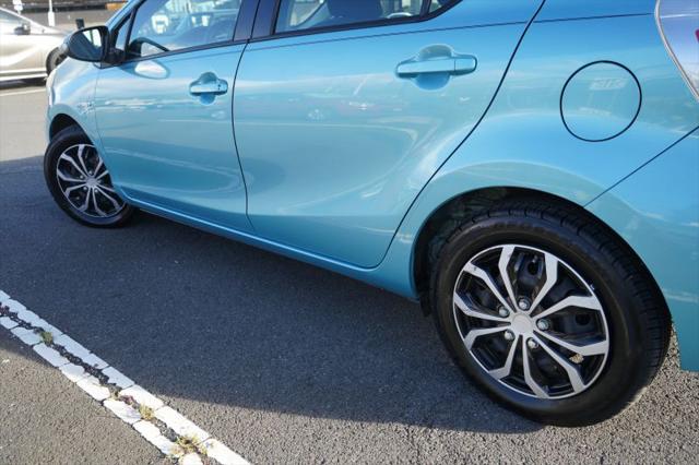 2014 Toyota Prius c Two