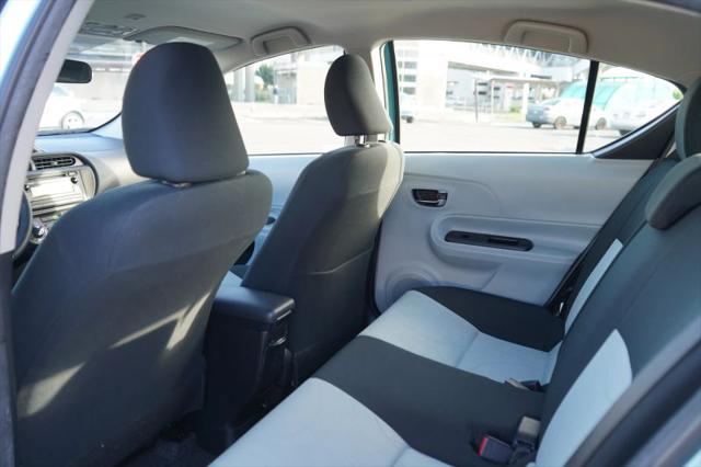 2014 Toyota Prius c Two