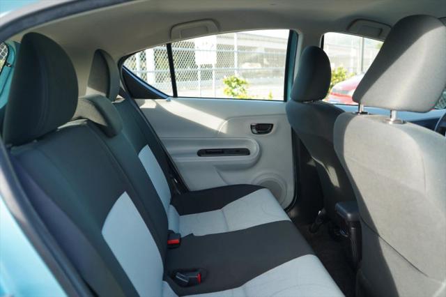 2014 Toyota Prius c Two