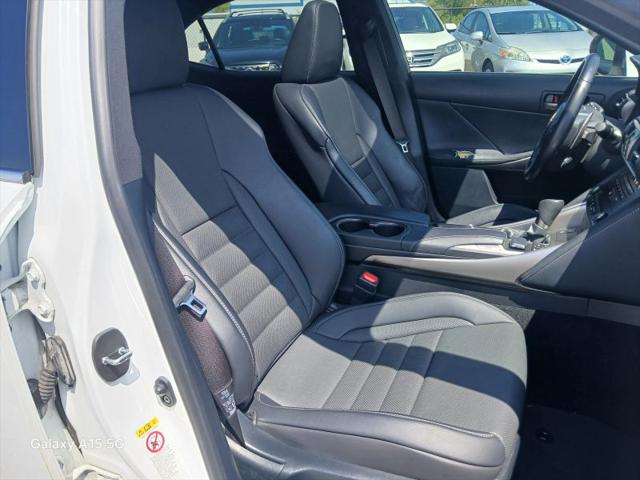 2018 Lexus IS 300 300