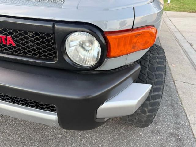 2013 Toyota FJ Cruiser Base