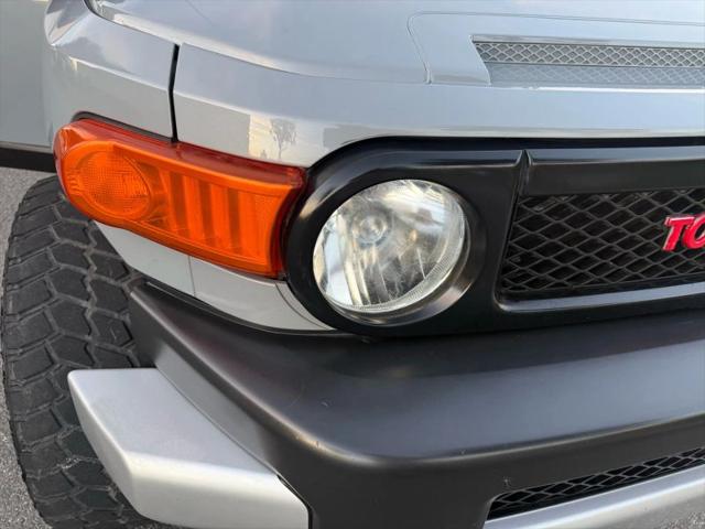 2013 Toyota FJ Cruiser Base