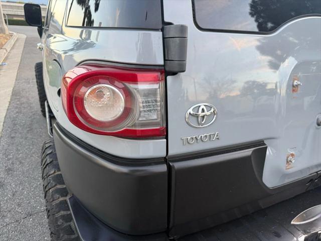 2013 Toyota FJ Cruiser Base