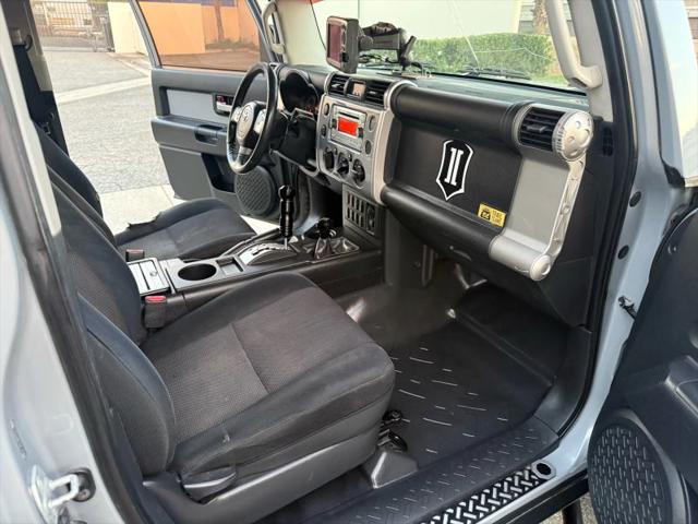 2013 Toyota FJ Cruiser Base