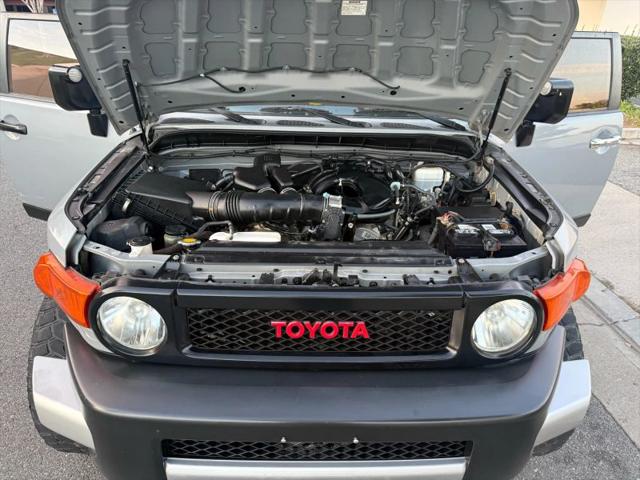 2013 Toyota FJ Cruiser Base