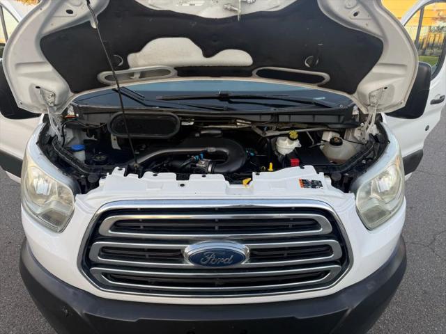 2016 Ford Transit XLT
