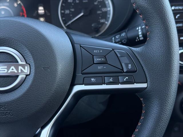 2025 Nissan Versa 1.6 SR
