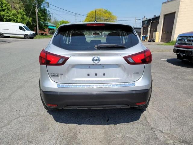 2017 Nissan Rogue Sport S
