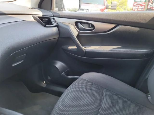 2017 Nissan Rogue Sport S