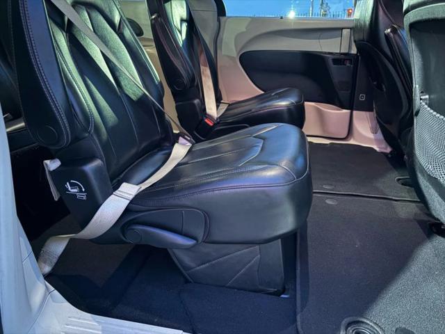 2021 Chrysler Voyager LXI