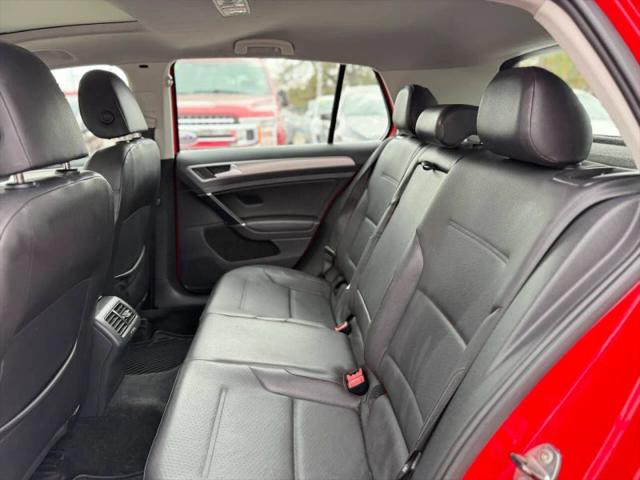 2015 Volkswagen Golf TSI S 4-Door
