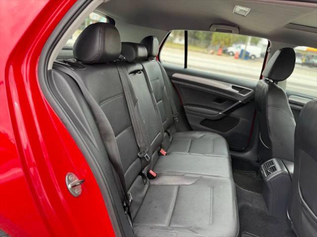 2015 Volkswagen Golf TSI S 4-Door