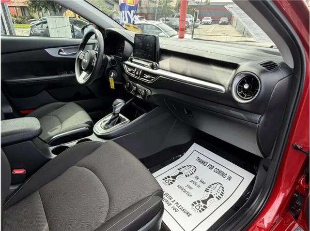 2024 Kia Forte LXS
