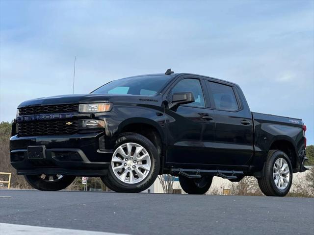 2021 Chevrolet Silverado 1500 4WD Crew Cab Short Bed Custom