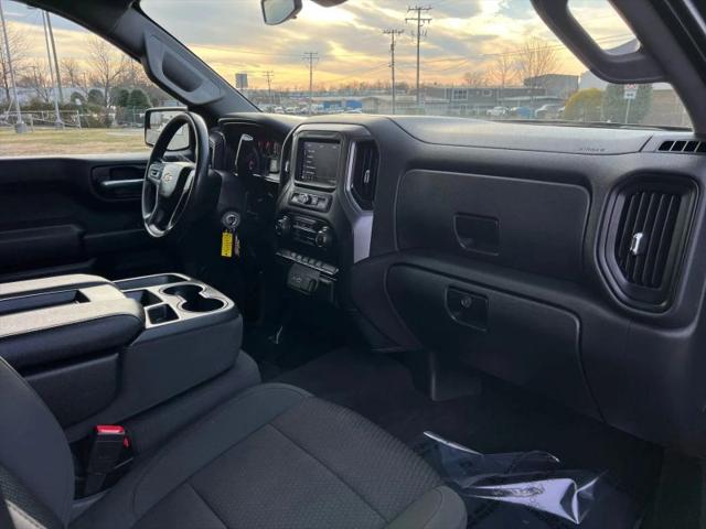 2021 Chevrolet Silverado 1500 4WD Crew Cab Short Bed Custom