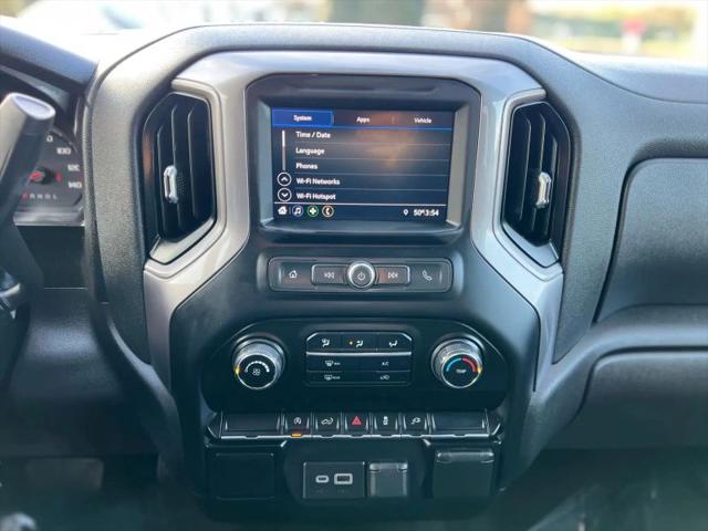 2021 Chevrolet Silverado 1500 4WD Crew Cab Short Bed Custom