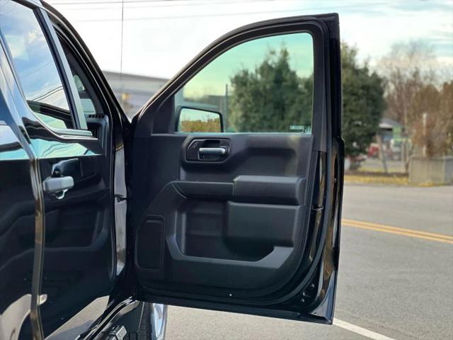 2021 Chevrolet Silverado 1500 4WD Crew Cab Short Bed Custom