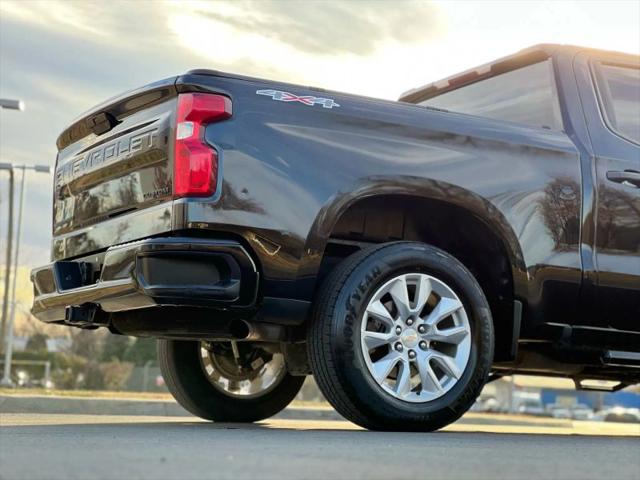 2021 Chevrolet Silverado 1500 4WD Crew Cab Short Bed Custom