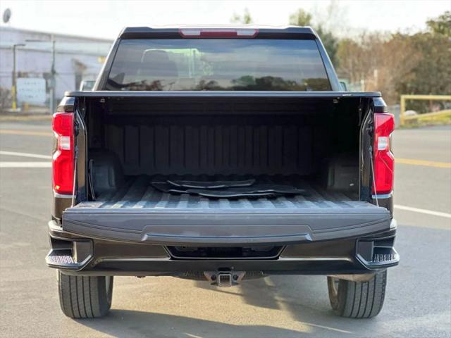2021 Chevrolet Silverado 1500 4WD Crew Cab Short Bed Custom
