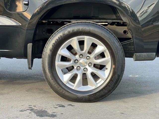 2021 Chevrolet Silverado 1500 4WD Crew Cab Short Bed Custom