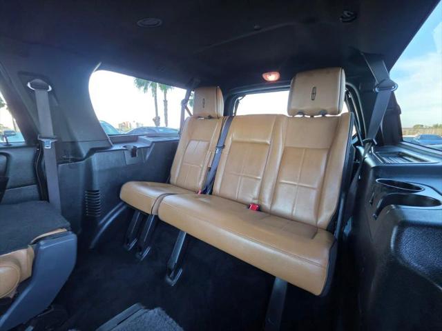 2012 Lincoln Navigator L Base