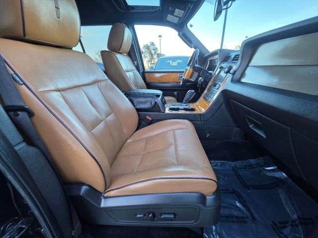 2012 Lincoln Navigator L Base