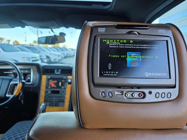 2012 Lincoln Navigator L Base