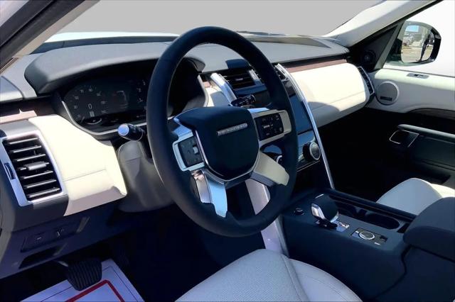 2026 Land Rover Discovery S