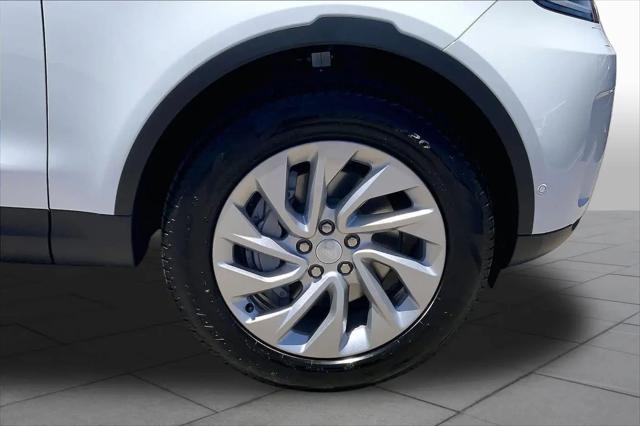2026 Land Rover Discovery S