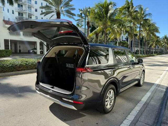 2024 Kia Carnival MPV LX Seat Package