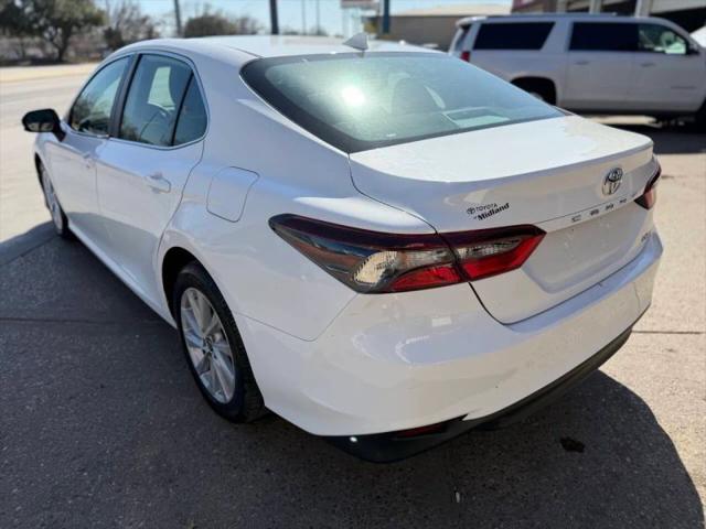 2022 Toyota Camry LE