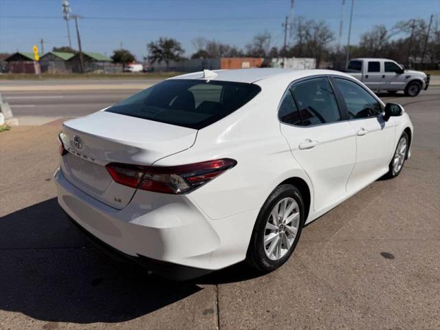 2022 Toyota Camry LE