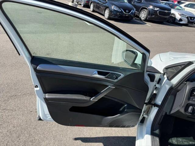 2015 Volkswagen e-Golf SEL Premium
