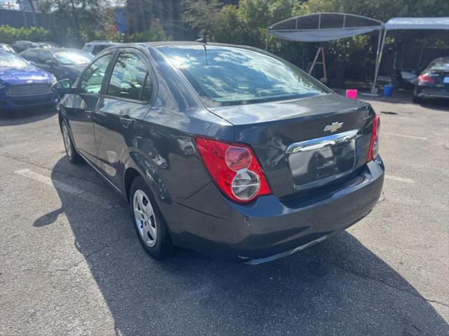 2013 Chevrolet Sonic LS Auto
