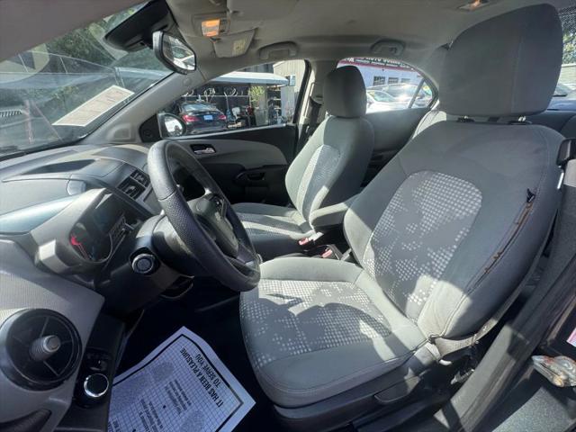 2013 Chevrolet Sonic LS Auto