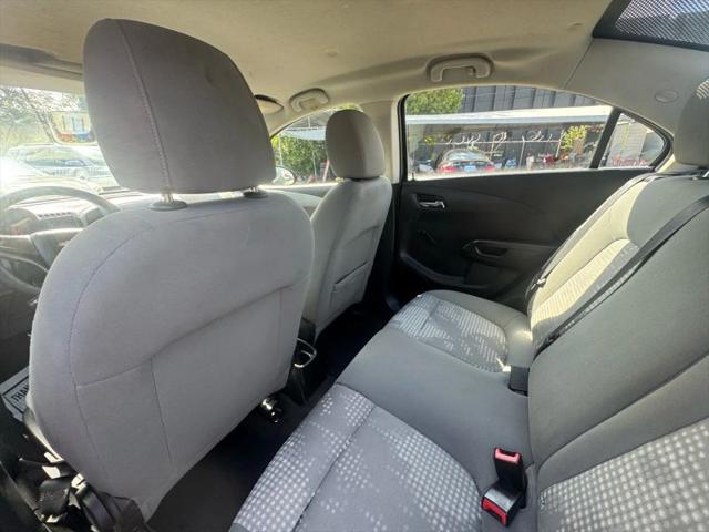 2013 Chevrolet Sonic LS Auto