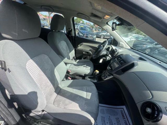 2013 Chevrolet Sonic LS Auto