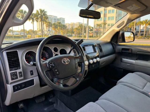 2013 Toyota Tundra Grade 5.7L V8