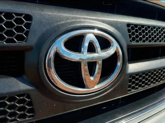 2013 Toyota Tundra Grade 5.7L V8