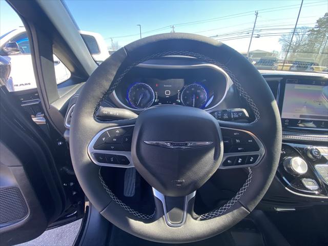 2026 Chrysler Pacifica Select AWD