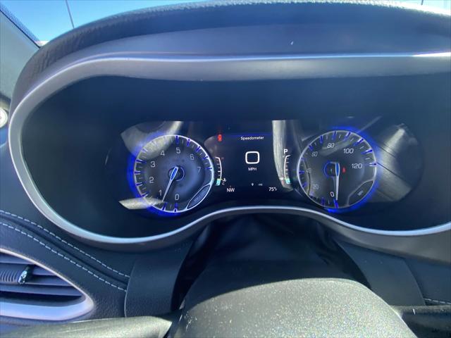 2026 Chrysler Pacifica Select AWD