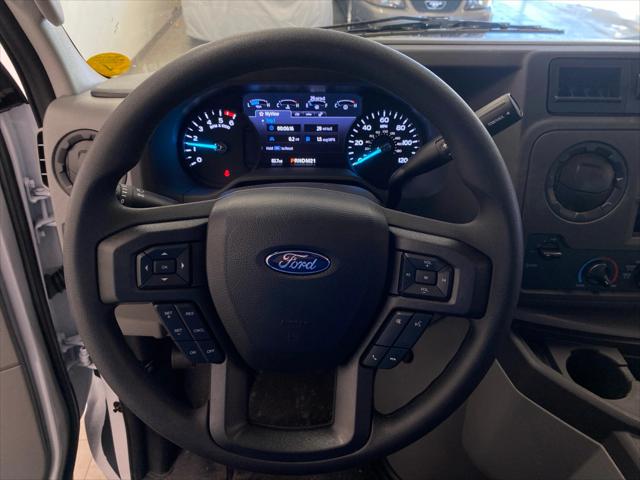 2027 Ford E-Series Cutaway E-350 SRW 138 WB