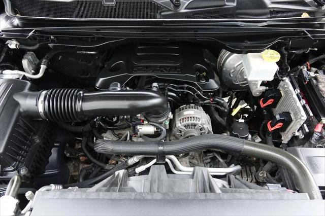 2019 Ram 1500 Laramie Crew Cab 4x4 5'7" Box
