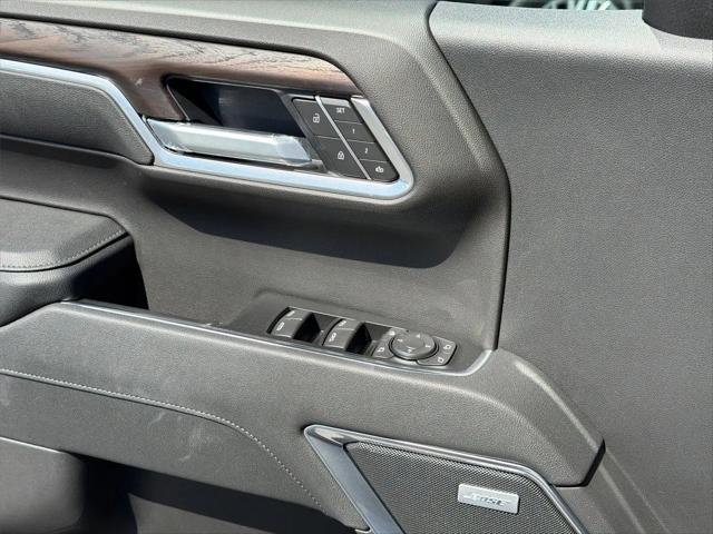 2026 GMC Sierra 1500 Crew Cab, Short Bed, SLT, 4WD