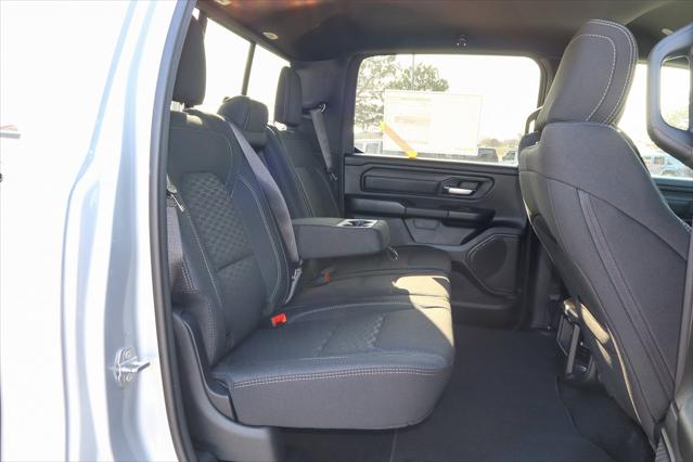 2026 Ram 1500 Express Crew Cab 4x4 57 Box