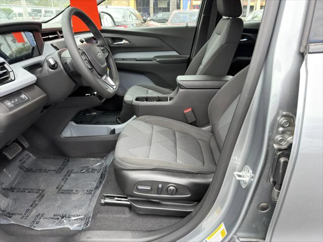 2027 Chevrolet Bolt LT FWD