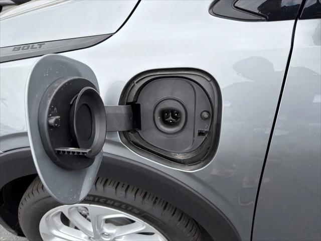 2027 Chevrolet Bolt LT FWD