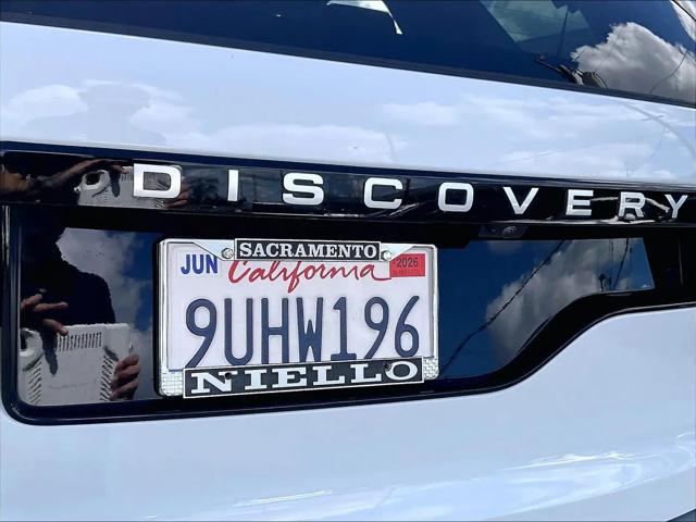 2025 Land Rover Discovery P300 S