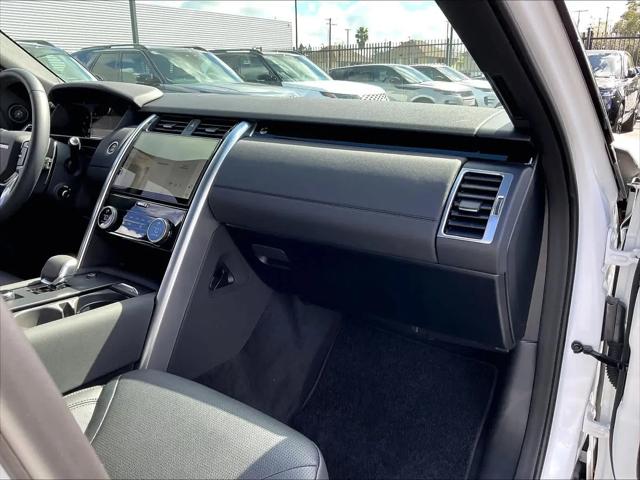 2025 Land Rover Discovery P300 S